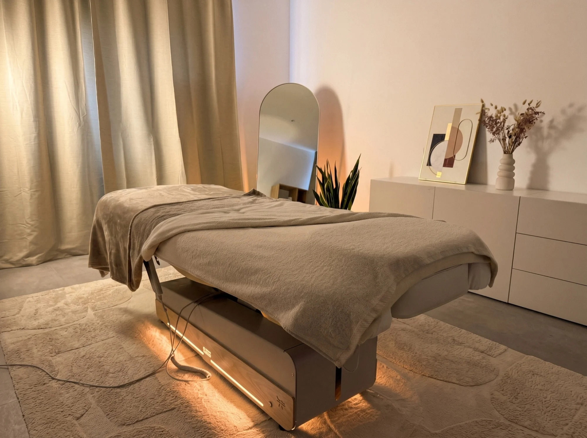 Cabinet — table de soin, lumière naturelle, Waterloo